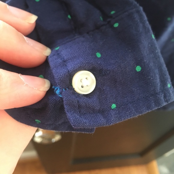 Women’s Old Navy polka dot button down - Picture 3 of 6